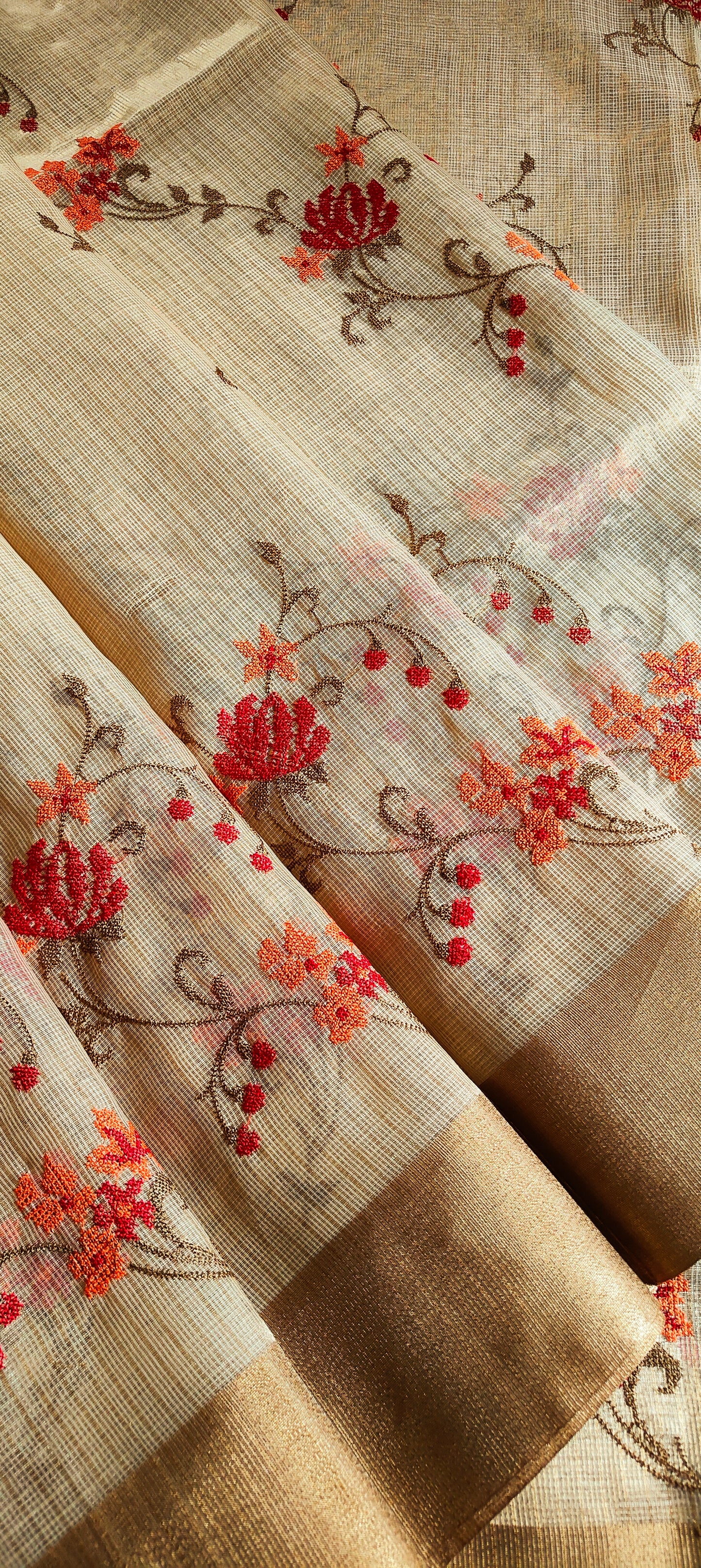 Embroidery done Golden Tissue kota dorai Saree