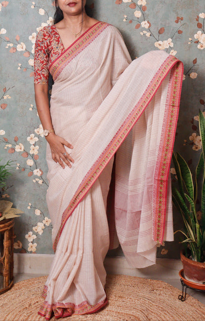 Charulata – Komolini