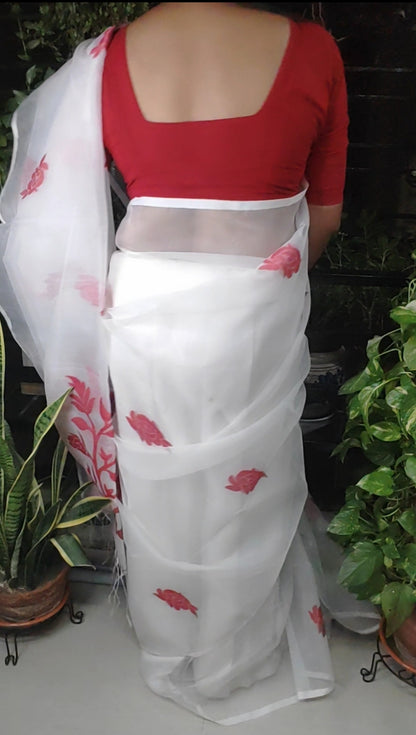 White Muslin Jamdani Saree having Red Threaded cut work Rose motif done
