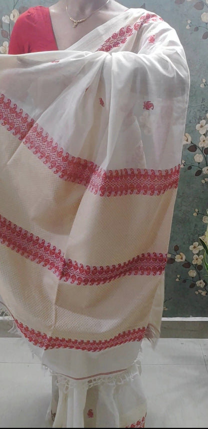 Mrinalini – Off White Handloom Cotton Saree with Red Traditional Border