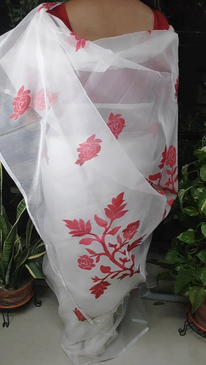 White Muslin Jamdani Saree having Red Threaded cut work Rose motif done