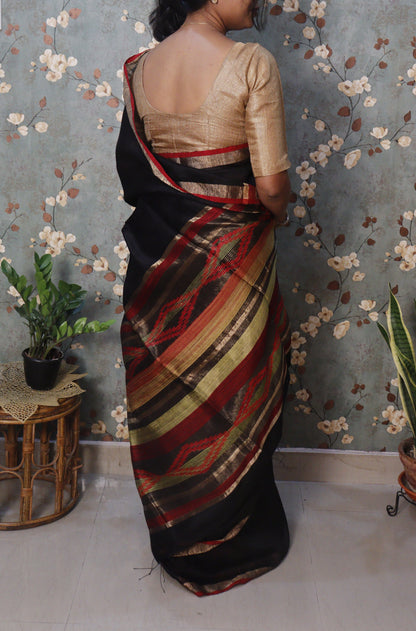 Ritvika – Noir Sindoor