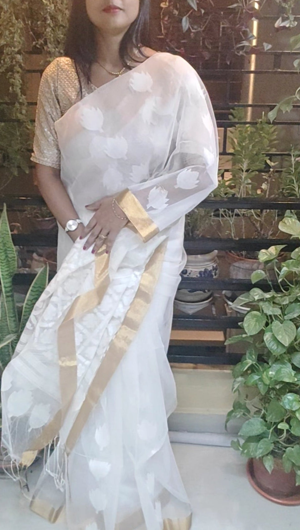 White Muslin cut work motif with Zari border Jamdani Saree