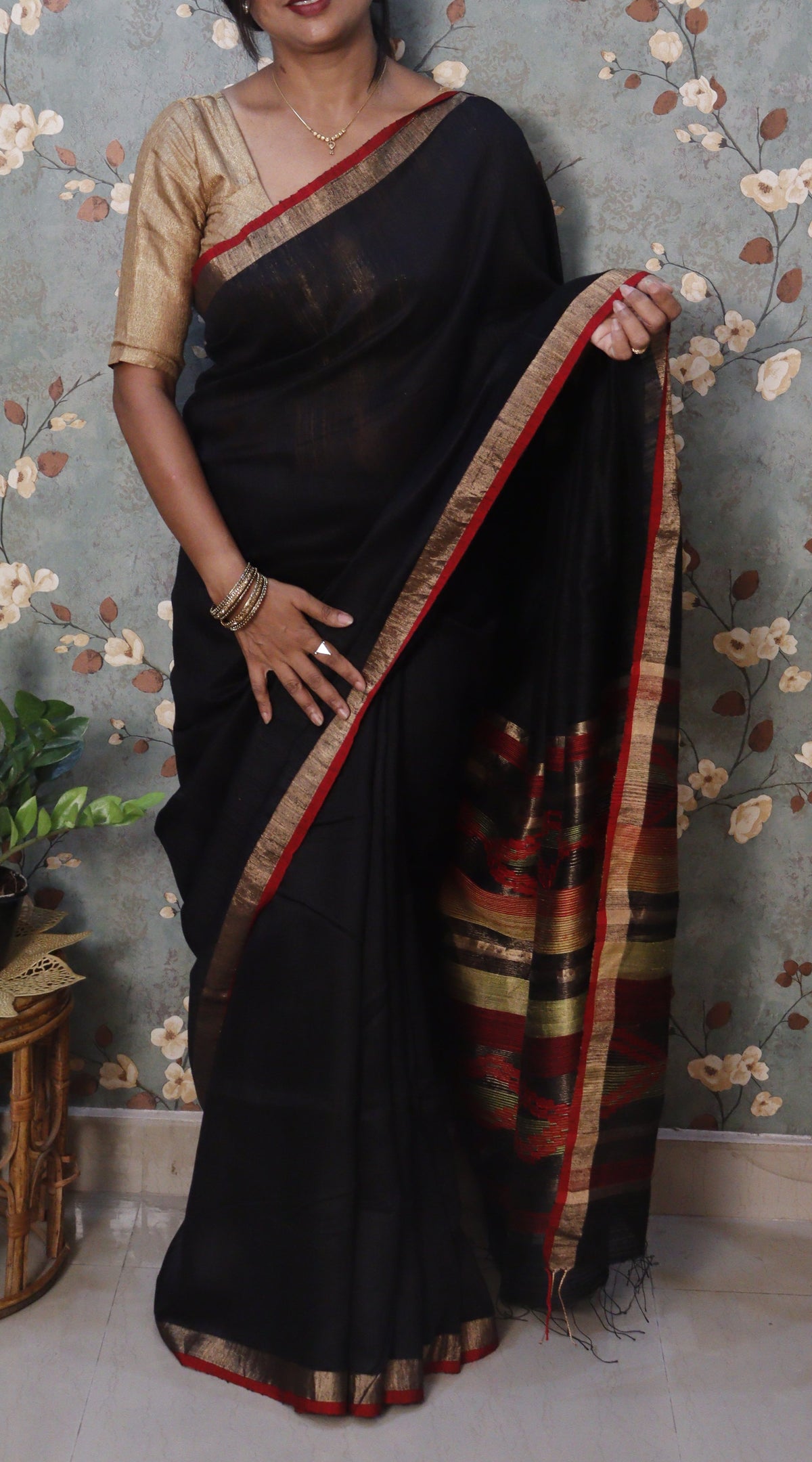 Ritvika – Noir Sindoor