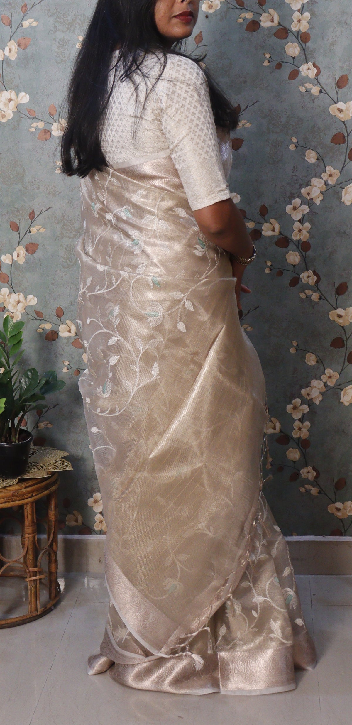 Kanakpriya – Antique Gold