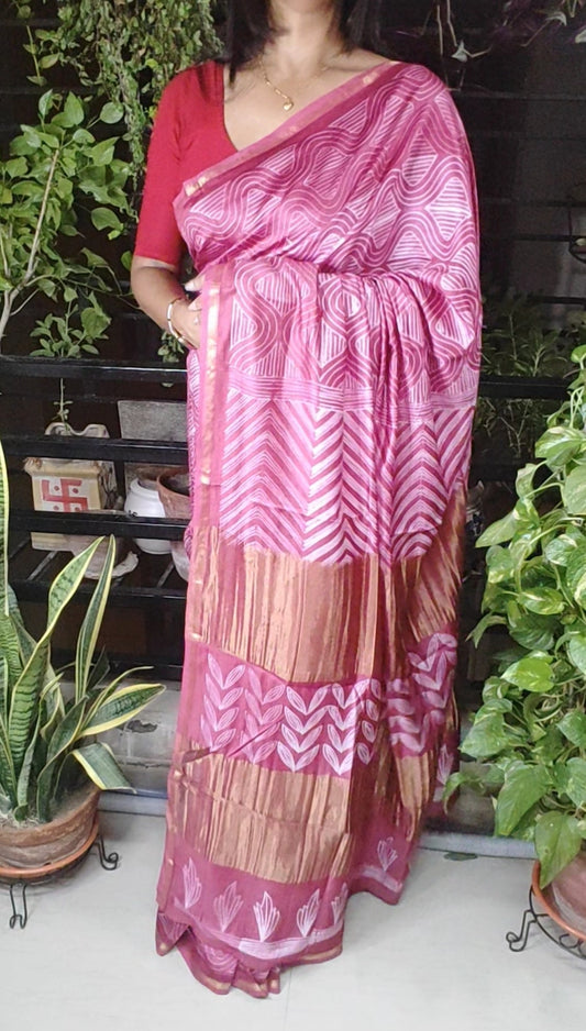 Age-old Shibori hand block printed Pink Traditional Maheshwari Silk Saree