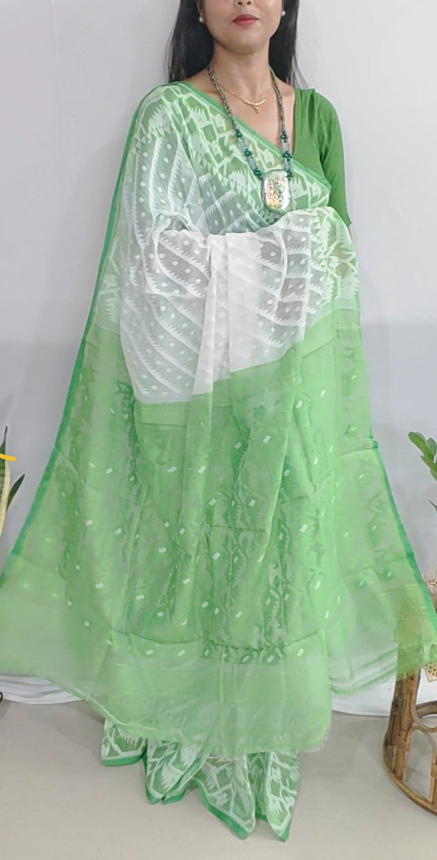 Leherika – Hari Dhara