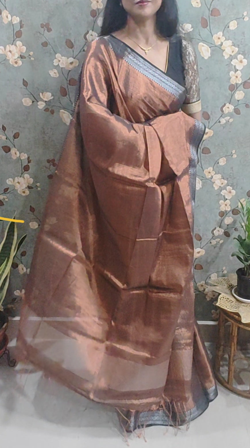 Aarshika – Copper Mocha