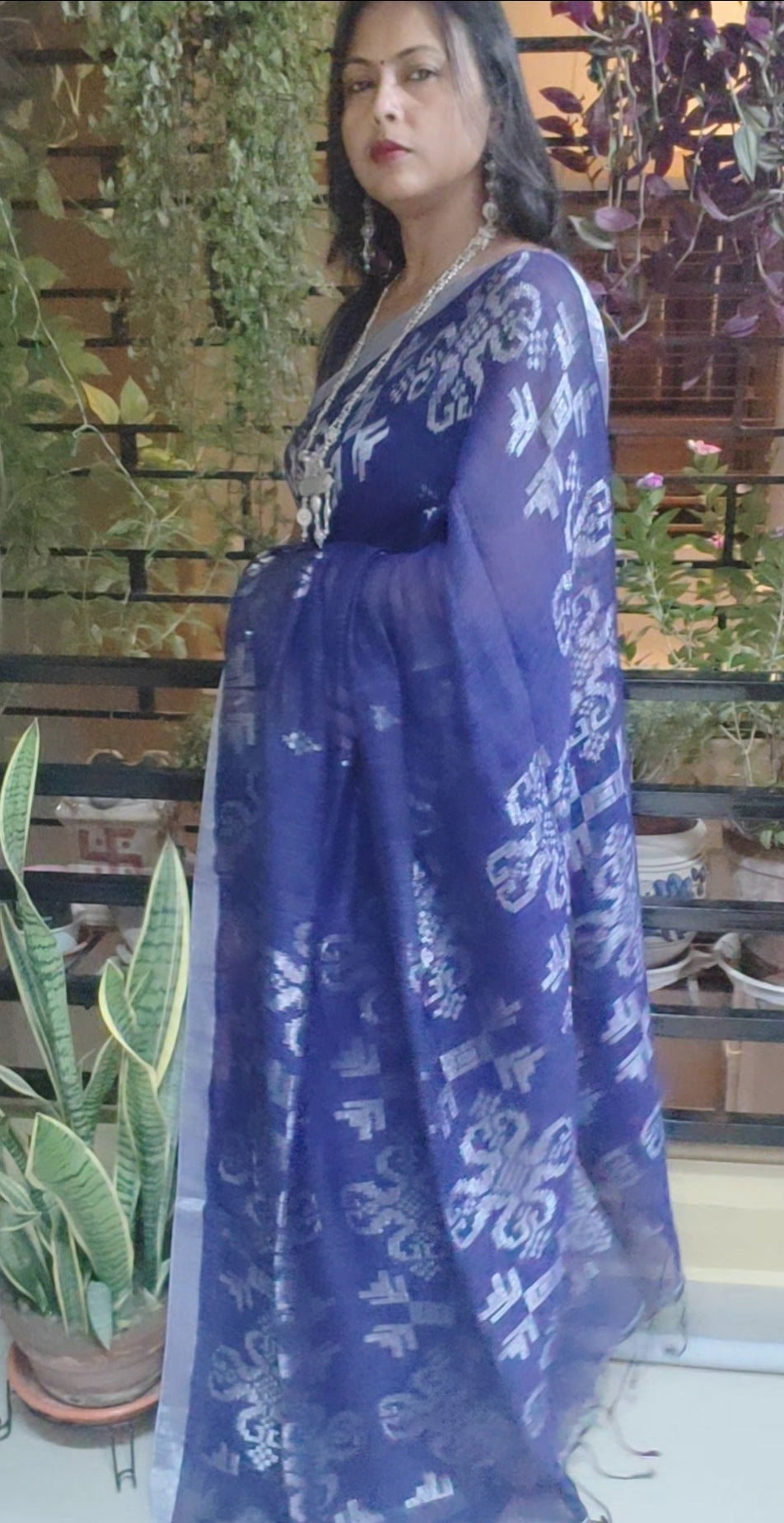 Navy Blue With Silver Zari Worked Beautiful Linen Handloom Saree