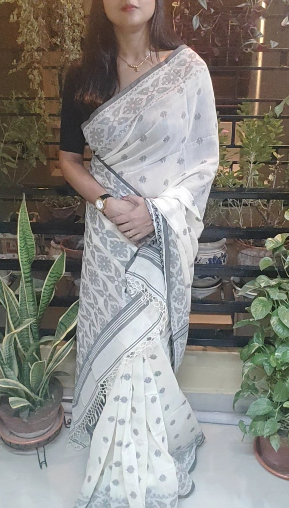 Off-White Soft Cotton Handloom Saree having threaded floral butas done
